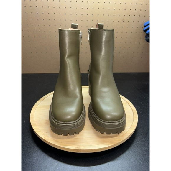 Sam & Libby Women's Camila Heeled Chelsea Bootie Dark Moss Green Size 6 - Picture 2 of 7